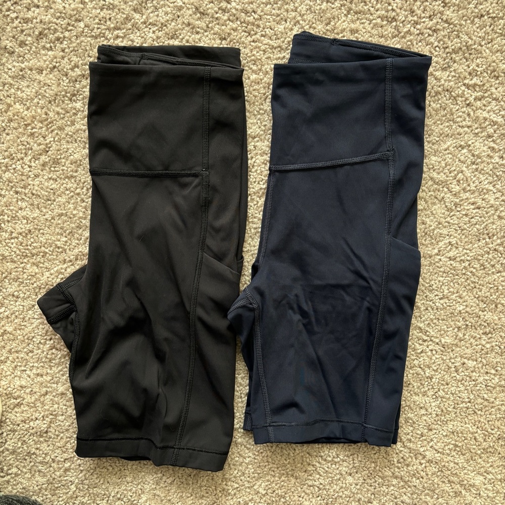 Athleta Ultimate Stash Pocket Short 7” Black and Navy